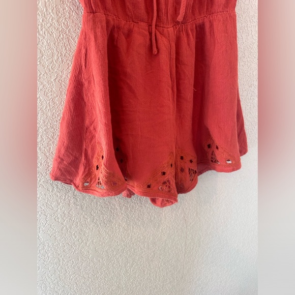Lush Boutique Burnt Orange Bohemian Romper Crochet Lace Size Small - Picture 3 of 9